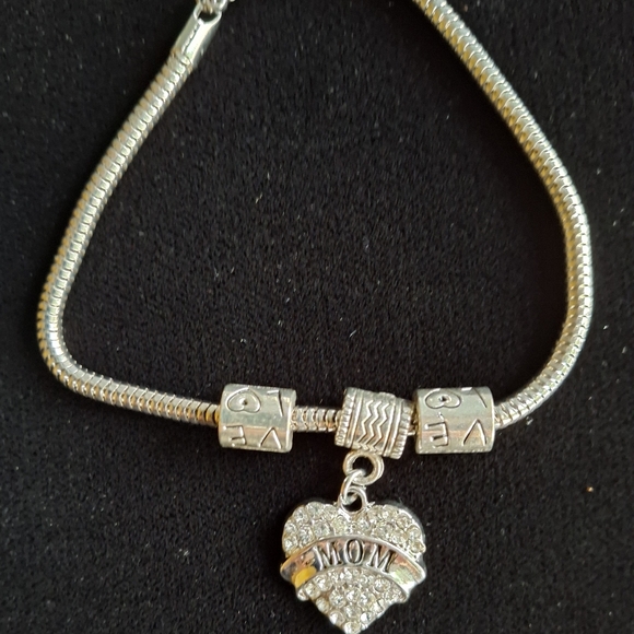 New Rhinestone MOM European Snake Chain Love Charms Bracelet. - Picture 13 of 13